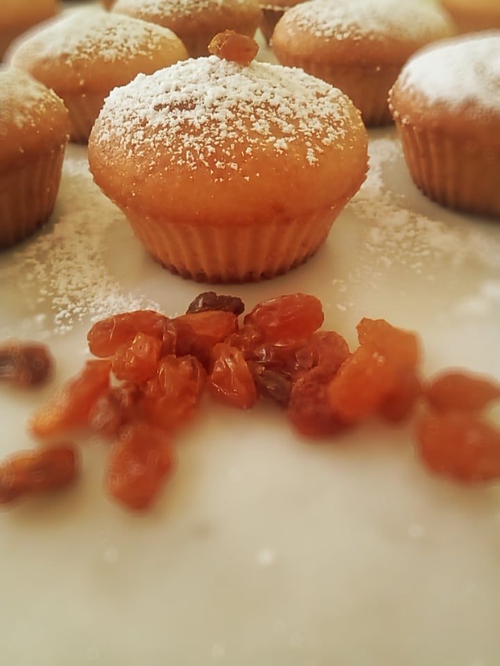 Mini Raisin Muffins